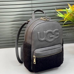 UGG SIRT ÇANTASI SİYAH ✨