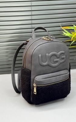 UGG SIRT ÇANTASI SİYAH ✨