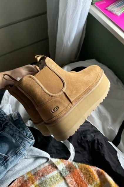 UGG CHELSEA TABA PLATFORM✨(ithal)