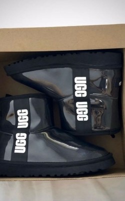 UGG ŞEFFAF SİYAH✨(ithal)