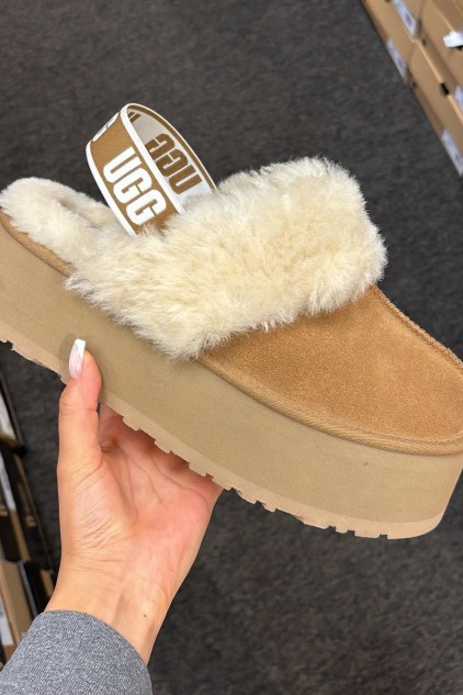 UGG FUNKETTE TABA✨ (ithal)