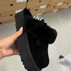 UGG FUNKETTE SİYAH✨ (ithal)
